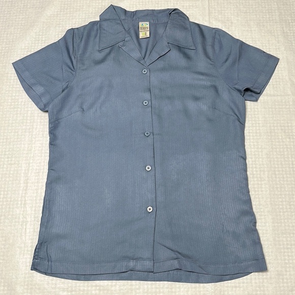 Women's Short Sleeve Button Down Camp Shirt - Size: XL - Picture 1 of 11
